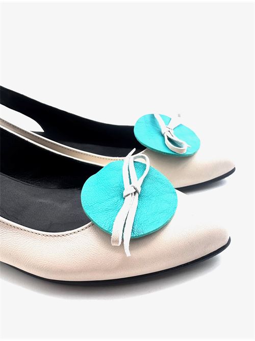 Slingback donna con accessorio turchese IL LACCIO | ATENE15NAPPAICE/SMERALDO